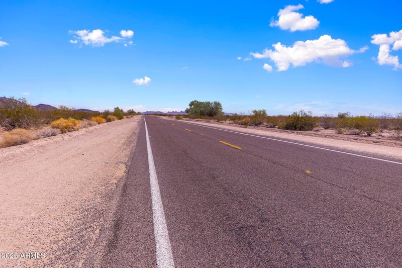 53800 Butler Rd #12, Tonopah, AZ 85354