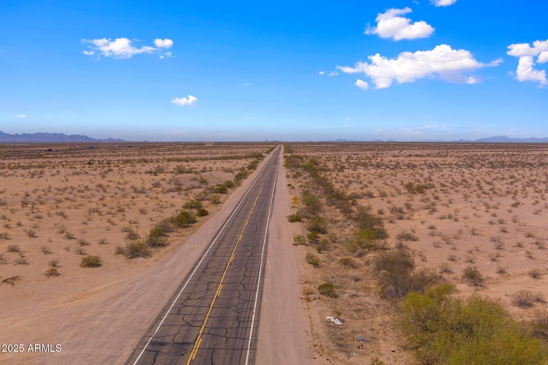 53800 Butler Rd #12, Tonopah, AZ 85354