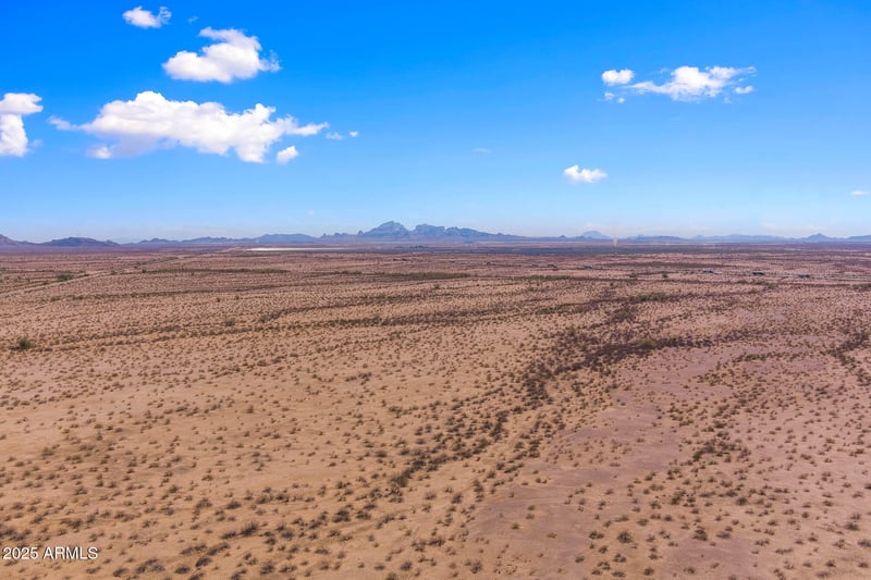 53800 Butler Rd #12, Tonopah, AZ 85354