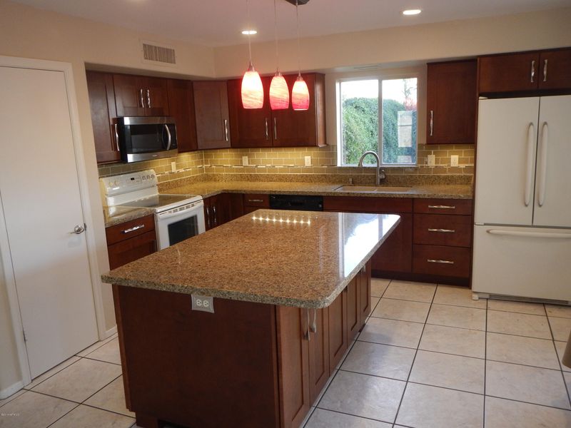 539 S Golden Key St, Gilbert, AZ 85233