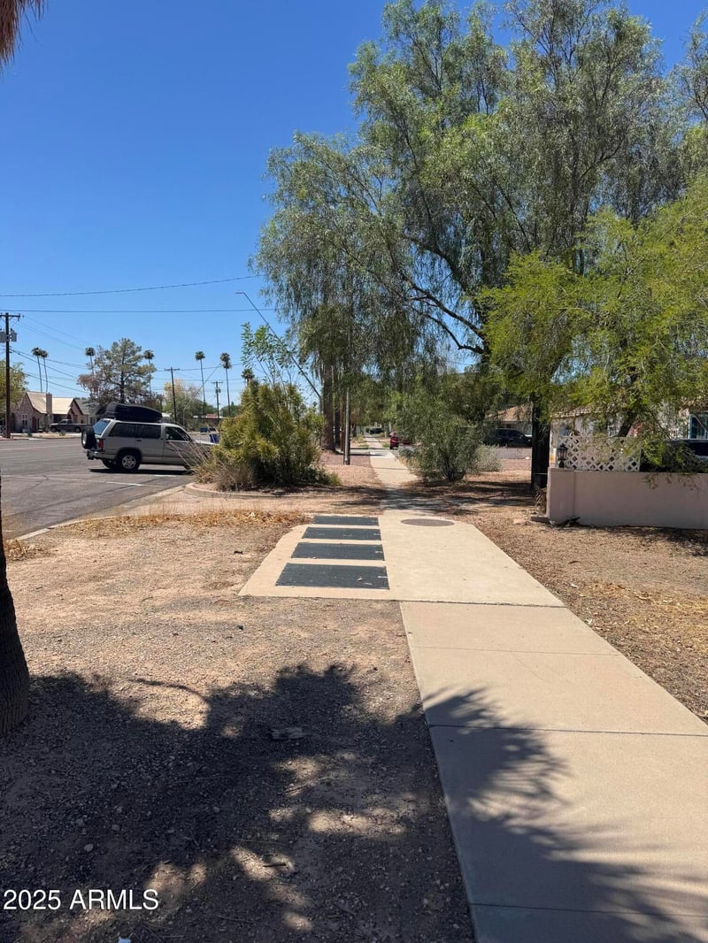 54 2nd Ave #-, Mesa, AZ 85210