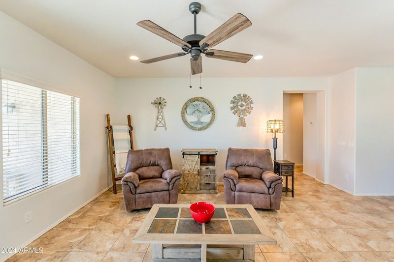 54 N 194th Ln, Buckeye, AZ 85326