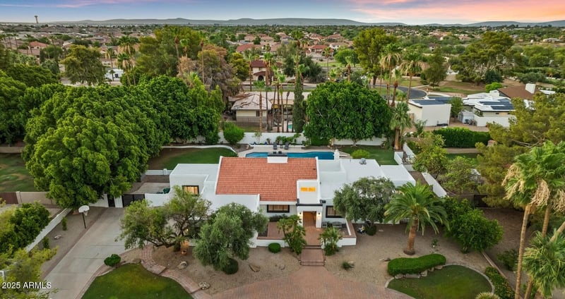 540 E Cercado Ln, Litchfield Park, AZ 85340