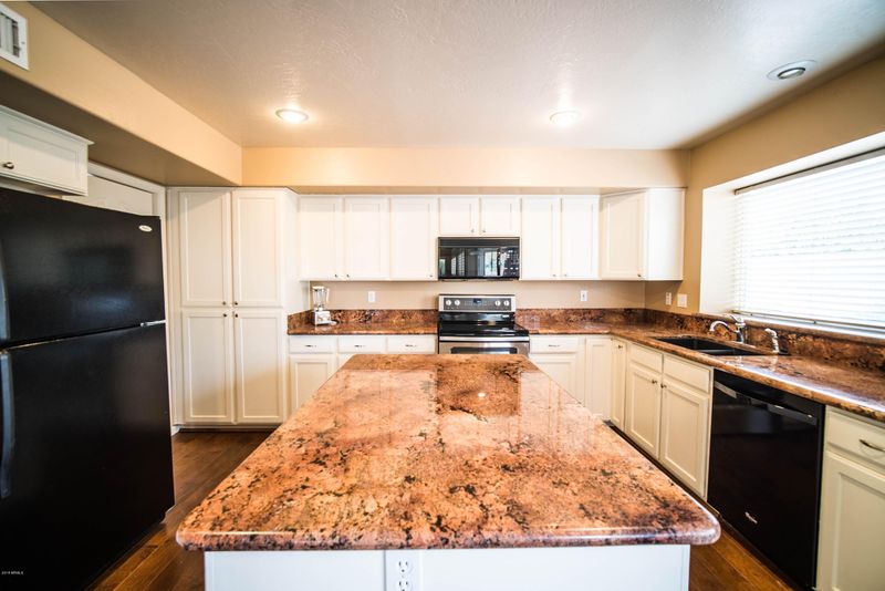 540 W Meseto Ave, Mesa, AZ 85210