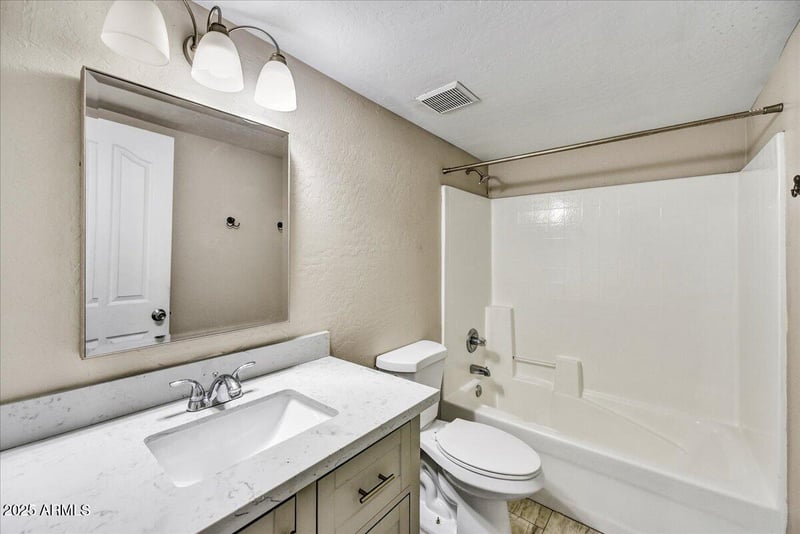 5401 104th Dr, Glendale, AZ 85307