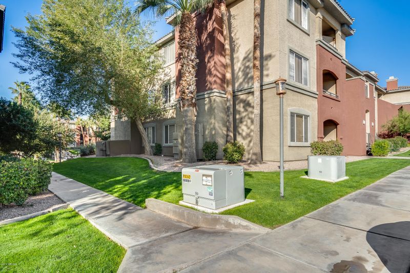 5401 E Van Buren St #3105, Phoenix, AZ 85008