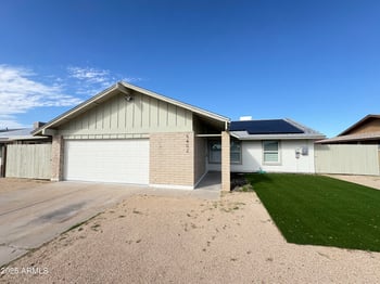 5402 Country Gables Dr, Glendale, AZ 85306