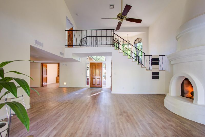 5402 E Piping Rock Rd, Scottsdale, AZ 85254