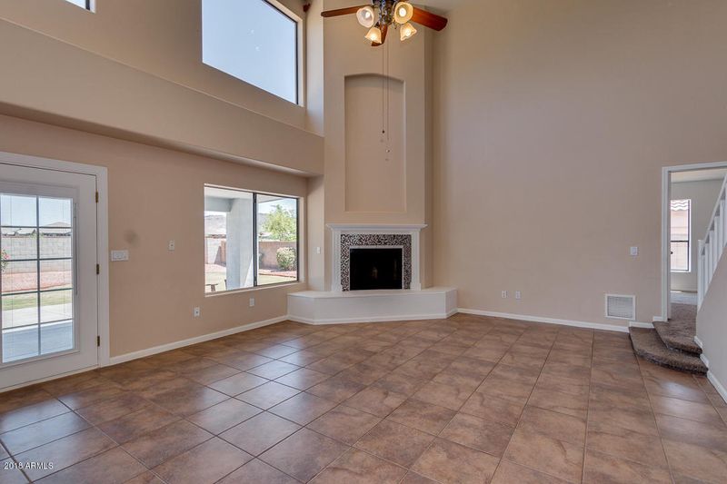 5402 W Fallen Leaf Ln, Glendale, AZ 85310