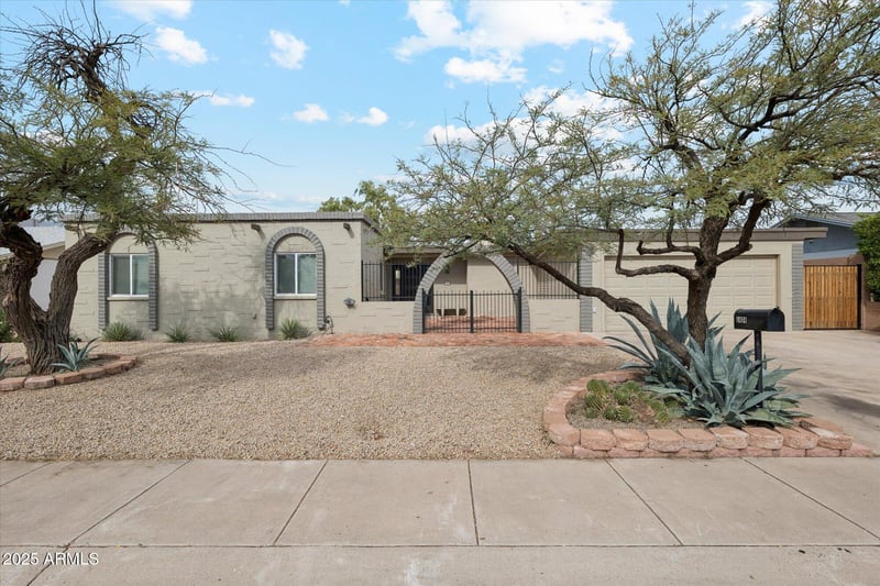 5404 Eva St, Glendale, AZ 85302