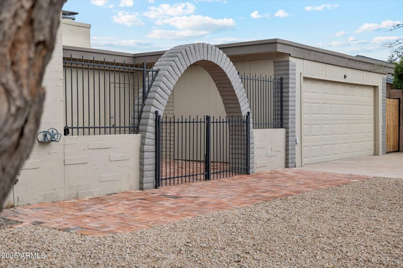 5404 Eva St, Glendale, AZ 85302