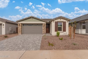 5404 Royal Palm Rd, Glendale, AZ 85302