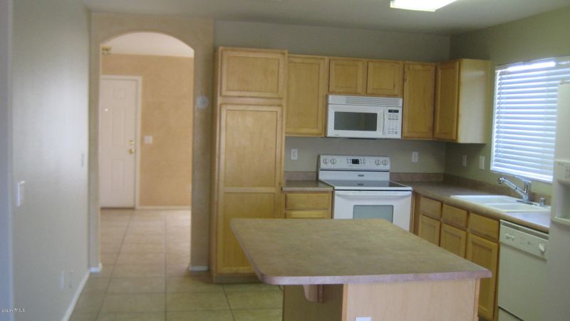 5405 S 11th St, Phoenix, AZ 85040