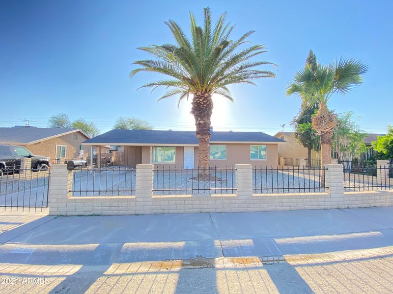 5406 N 78th Dr, Glendale, AZ 85303
