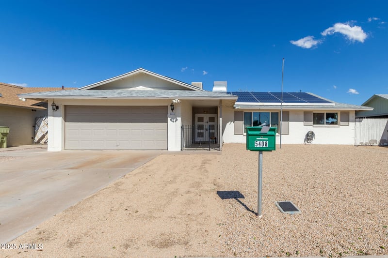 5408 Country Gables Dr, Glendale, AZ 85306