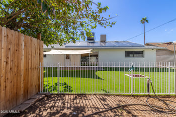 5408 Country Gables Dr, Glendale, AZ 85306