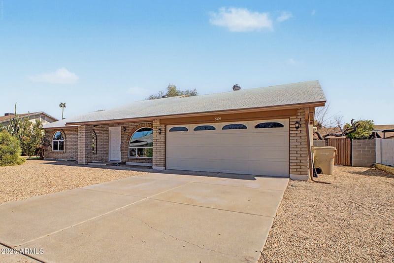5409 W Seldon Ln, Glendale, AZ 85302