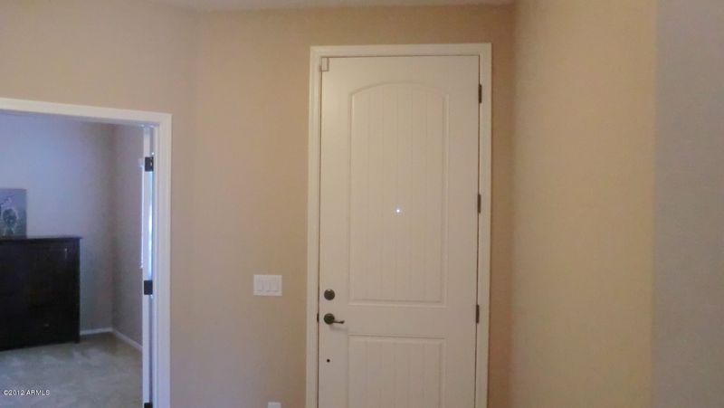 541 W Dragon Tree Ave, San Tan Valley, AZ 85140