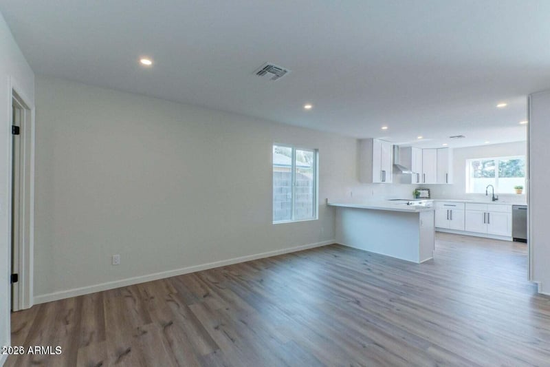 541 W Myrna Ln, Chandler, AZ 85225