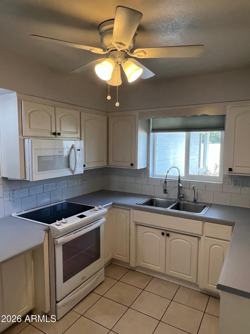 5410 Dodge St, Mesa, AZ 85205