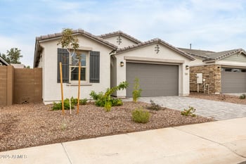 5410 Royal Palm Rd, Glendale, AZ 85302