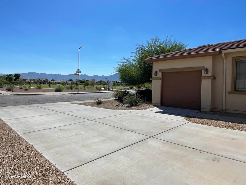 5410 Samantha Way, Laveen, AZ 85339