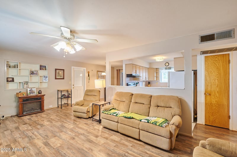 5410 University Dr, Mesa, AZ 85205