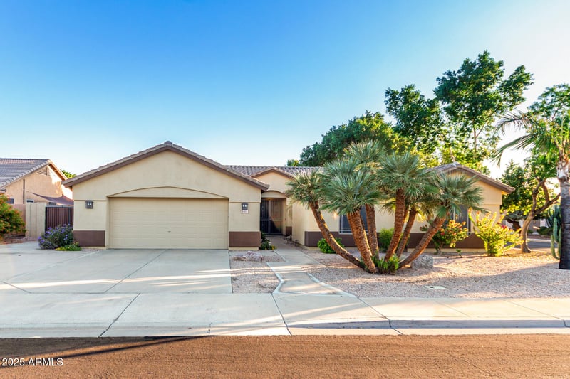 5413 Garnet Ave, Mesa, AZ 85206