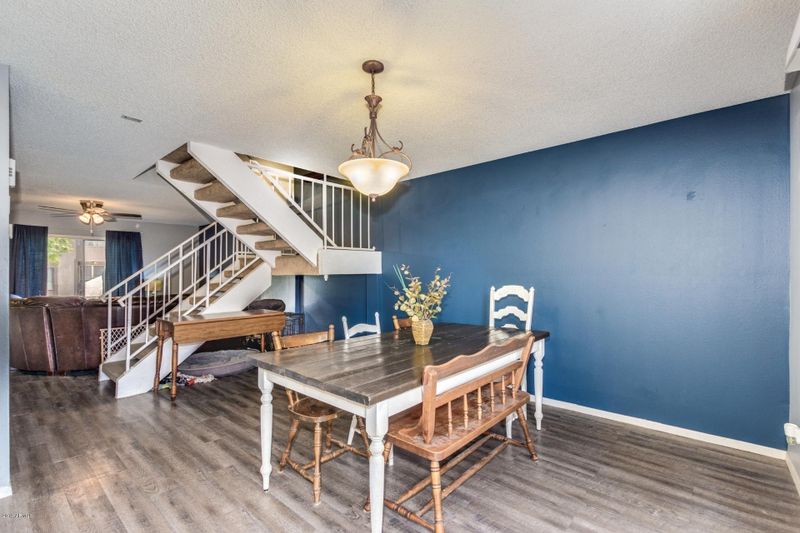 5415 W Laurie Ln, Glendale, AZ 85302