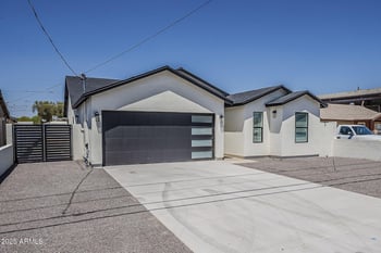 5416 Myrtle Ave, Glendale, AZ 85301