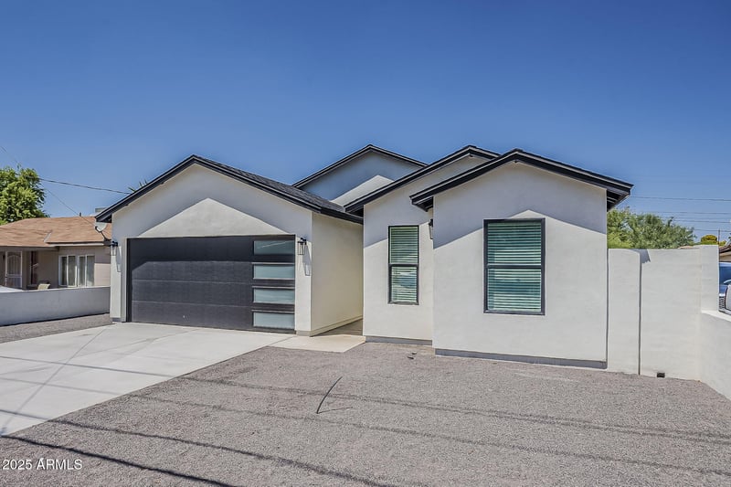 5416 Myrtle Ave, Glendale, AZ 85301