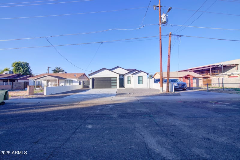 5416 Myrtle Ave, Glendale, AZ 85301