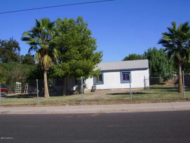 5417 S 3rd St, Phoenix, AZ 85040