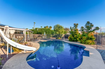 5417 Beck Ln, Glendale, AZ 85306