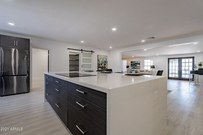 5419 E Avalon Dr, Phoenix, AZ 85018