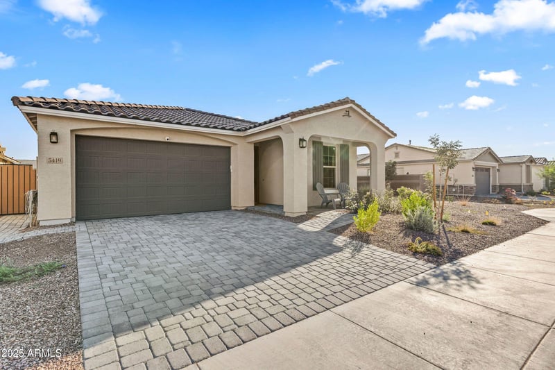 5419 Las Palmaritas Dr, Glendale, AZ 85302