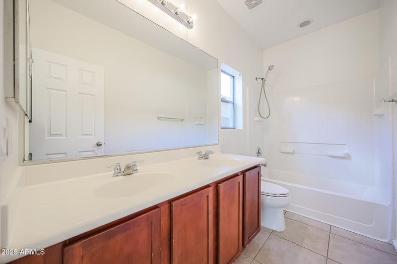 5419 Pollack St, Laveen, AZ 85339