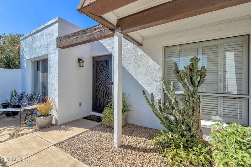 542 E Piping Rock Rd, Phoenix, AZ 85022