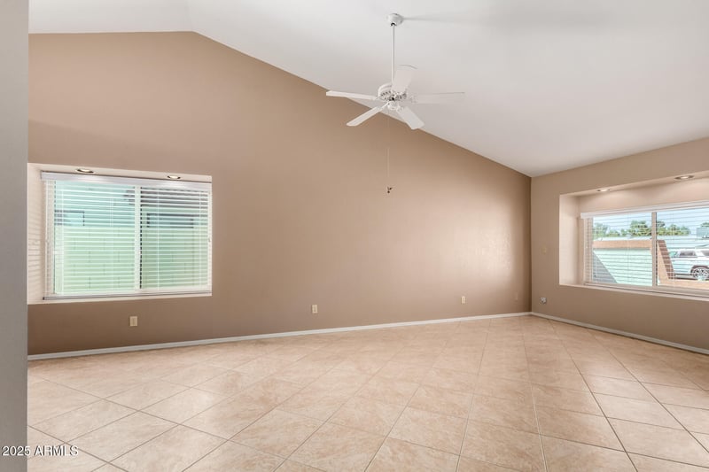 542 Higley Rd #49, Mesa, AZ 85206