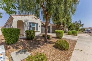 542 Rainbow Bridge Ln, San Tan Valley, AZ 85140