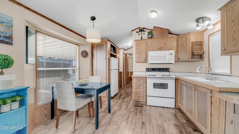 542 Rock Hound Dr #542, Apache Junction, AZ 85119