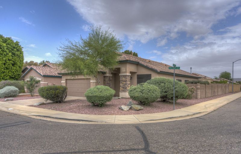 5420 W Wagoner Rd, Glendale, AZ 85308