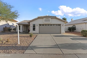 5421 Oraibi Dr, Glendale, AZ 85308