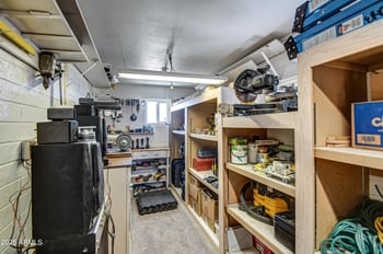 5422 Des Moines St, Mesa, AZ 85205