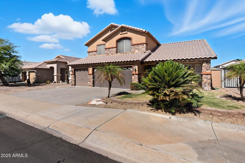 5422 Topeka Dr, Glendale, AZ 85308