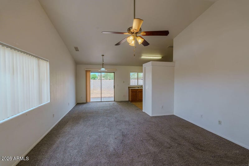 5422 Huntington Dr, Laveen, AZ 85339