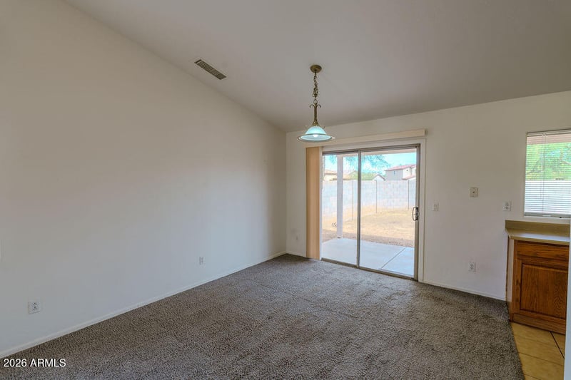 5422 Huntington Dr, Laveen, AZ 85339