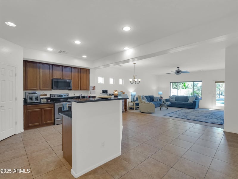 5423 Range Mule Dr, Phoenix, AZ 85083