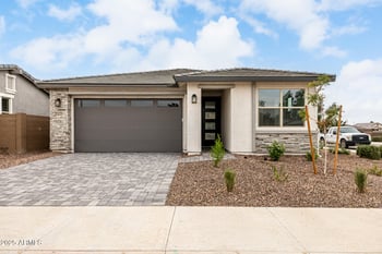 5423 Royal Palm Rd, Glendale, AZ 85302