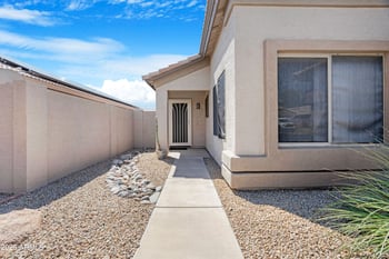 5423 W Sands Rd, Glendale, AZ 85301